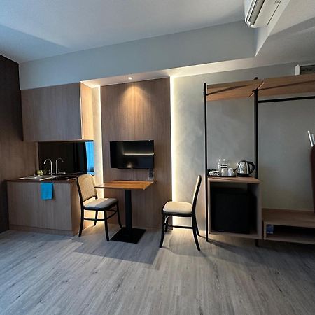 Roxy Hotel Aiman クチン エクステリア 写真