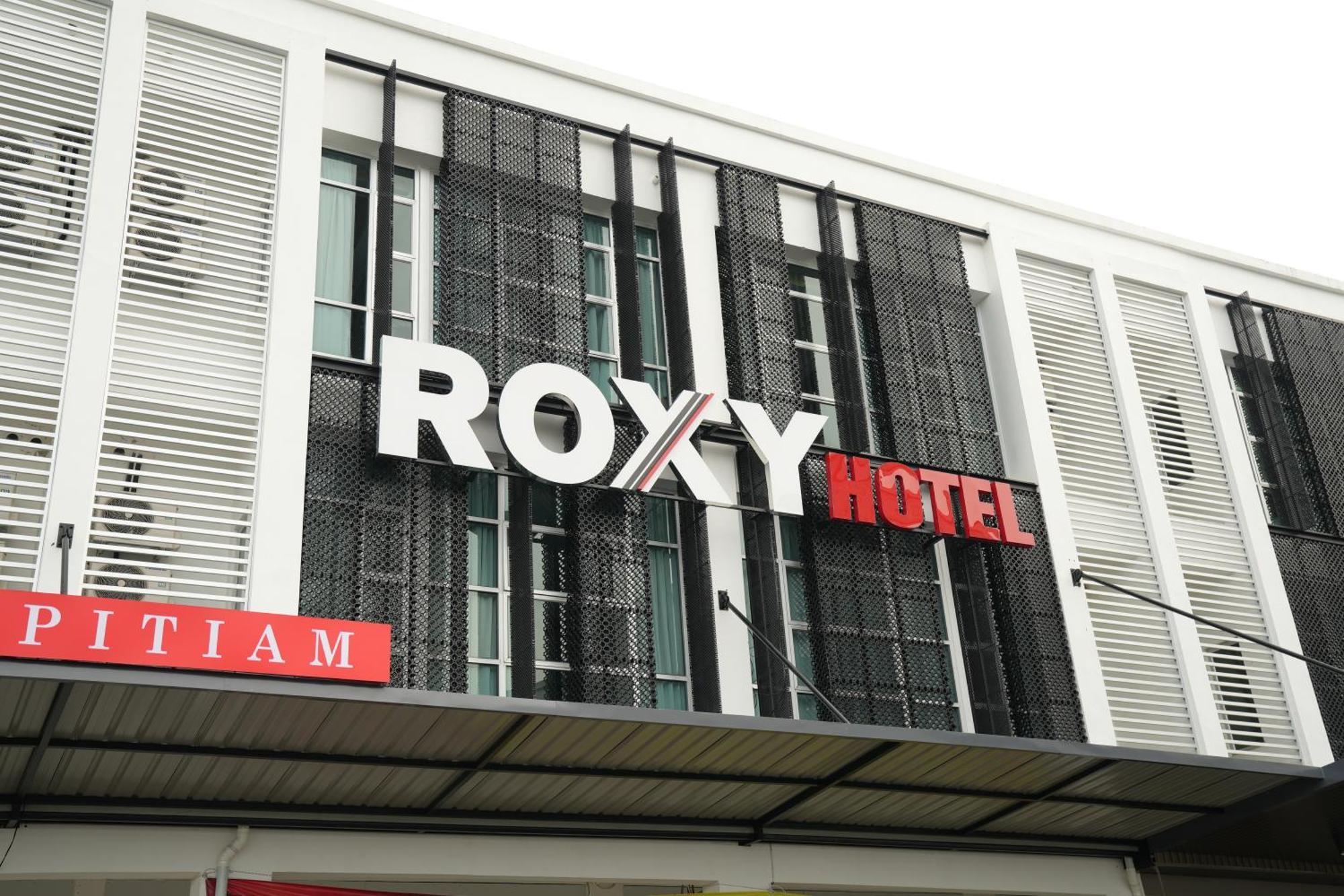 Roxy Hotel Aiman クチン エクステリア 写真