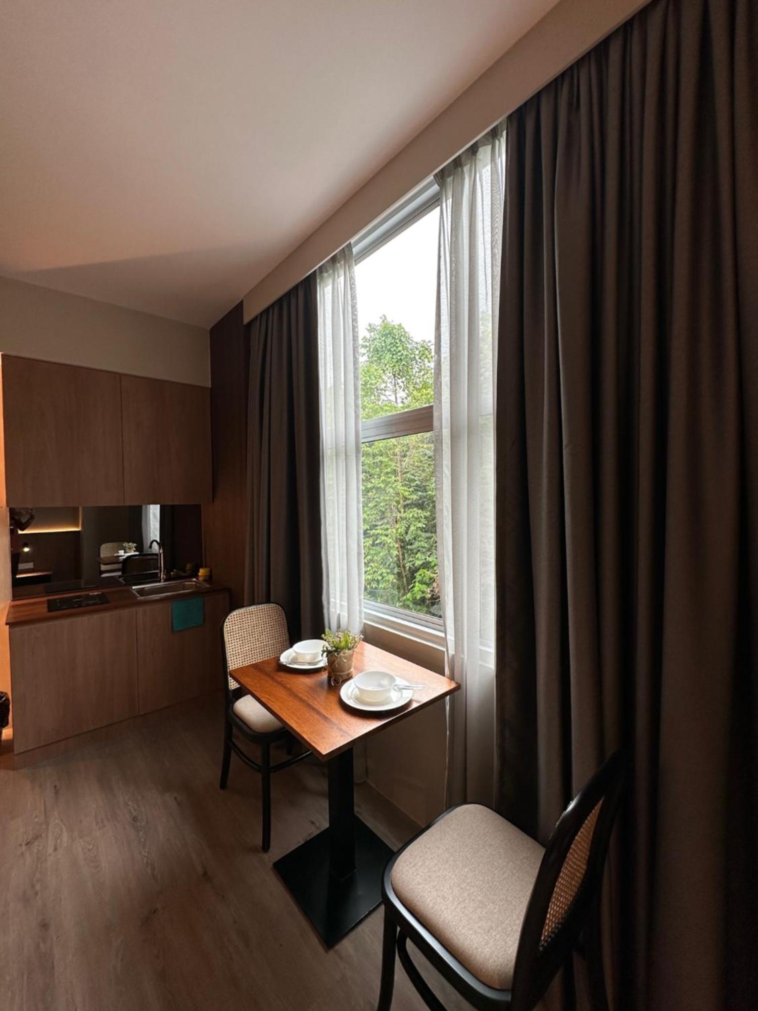Roxy Hotel Aiman クチン エクステリア 写真